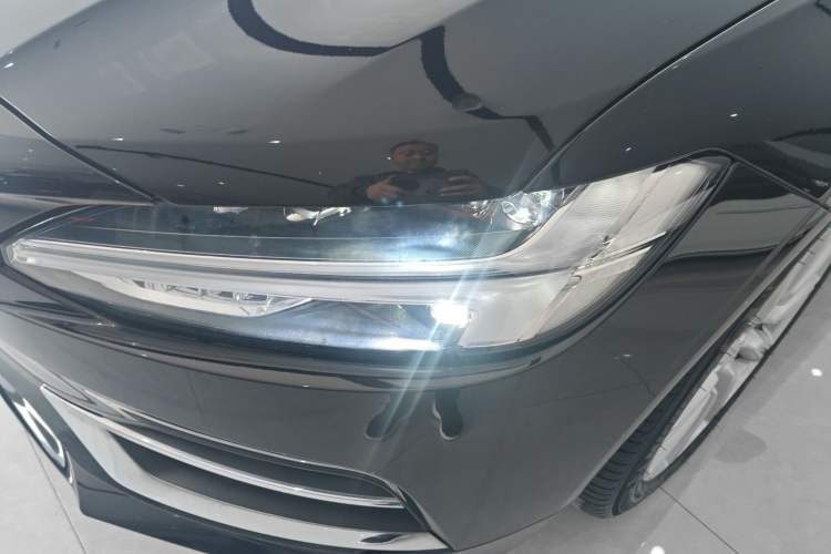 Used Volvo S90 2020 Facelifted T5 Zhiyi Luxury Edition
