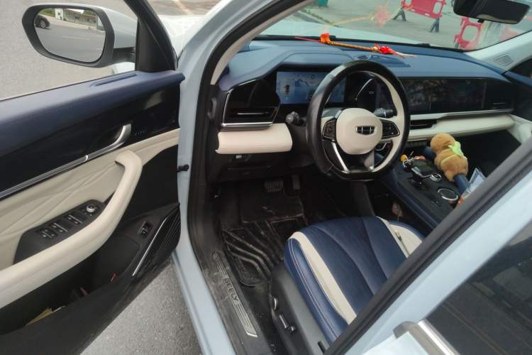 Used Geely Auto Monjaro L 2022 1.5T Leishen Hi·F Plug-in Hybrid Super Xun Driver Seat