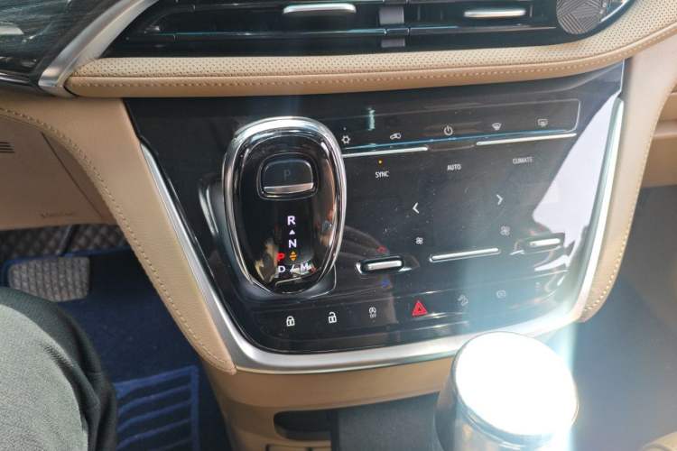 Used Buick GL8 2020 ES Land Cruiser 653T Flagship Model