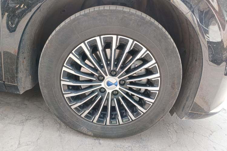 Used Denza D9 2024 DM-i 980 Four-Wheel Drive Flagship Model