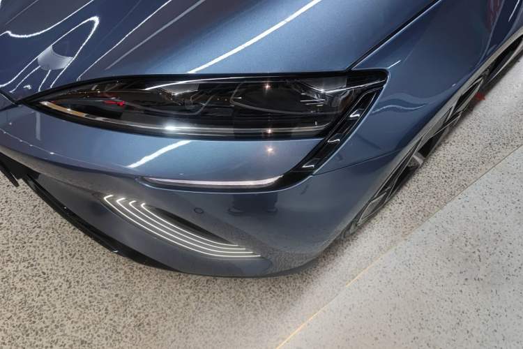 Used BYD Seal 2022 700 km Long-Range Rear-Wheel-Drive Version Left Front Headlight