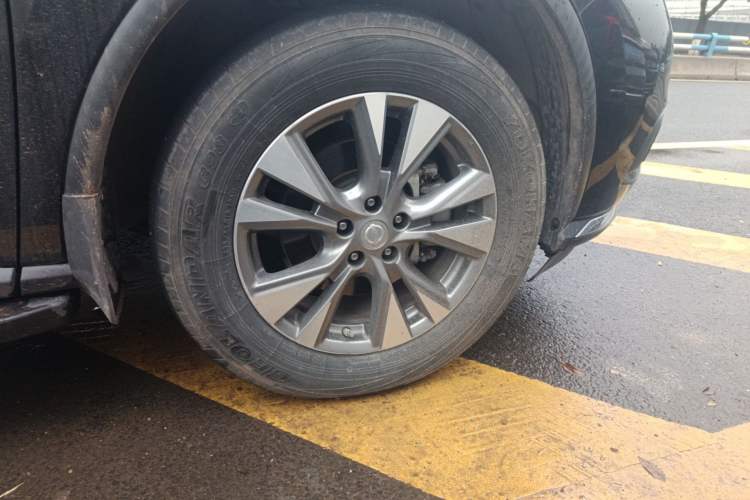 Used Nissan Murano 2019 2.5L XL Two-Wheel Drive Smart Connect Luxury Edition China VI Standard Right Front Wheel Hub