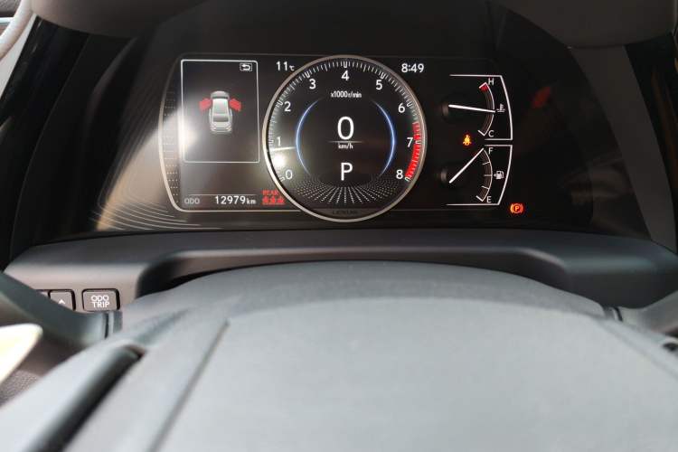 Used Lexus ES 2023 200 Excellence Edition Odometer Close Up