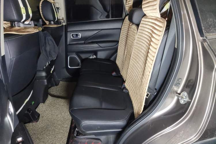 Used Mitsubishi Outlander 2018 2.4L 4x4 Elite Edition 5 Seats