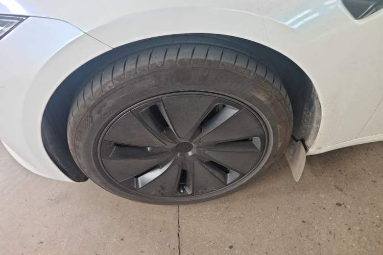 Used Tesla Model 3 2025 Rear-Wheel-Drive Version