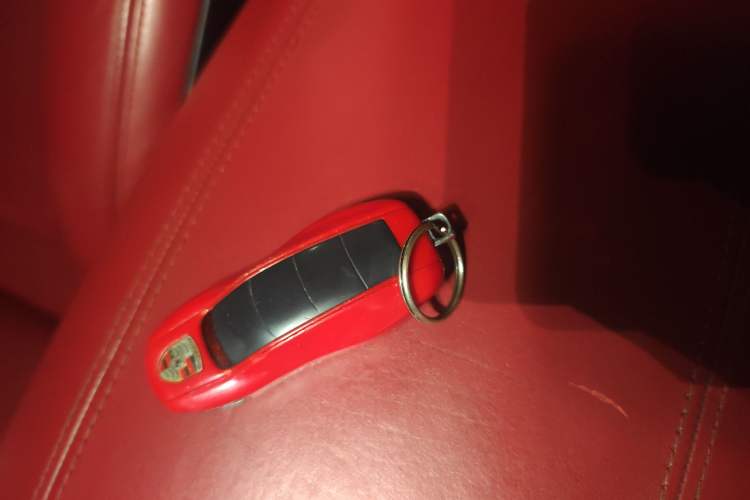 Used Porsche Cayenne 2014 Cayenne Platinum Edition 3.0T