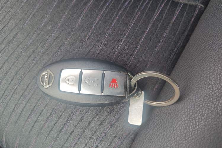 Used Nissan Tiida 2014 1.6L CVT Smart Model Vehicle Key