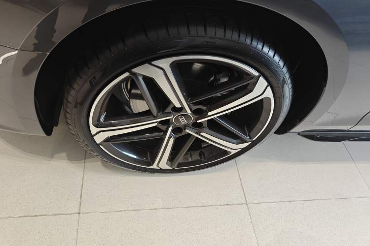 Used Audi A4L 2024 40 TFSI Luxury Dynamic Edition
