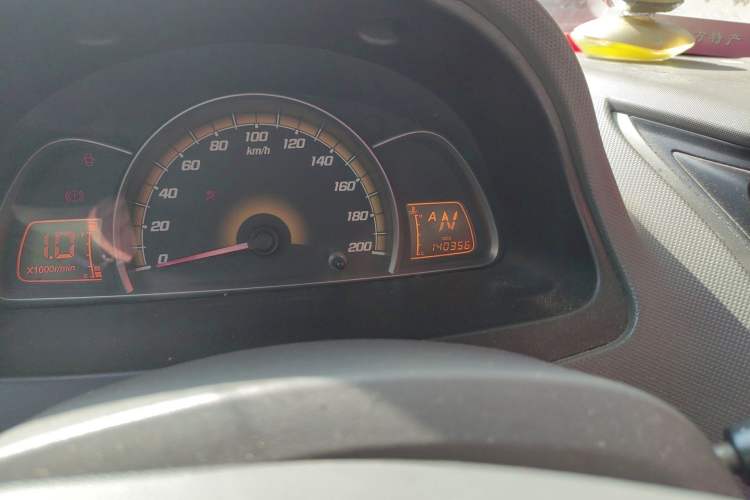 Used Chevrolet Sail 2011 Sedan 1.4L AMT Happiness Edition