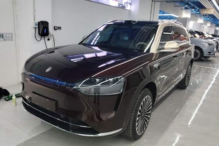 Used Hima AITO M9 2025 Extended-Range Ultra Version 52 kWh 6-Seater