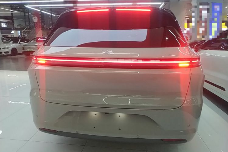 Used Li Auto L6 2025 Pro Smart Refresh Edition
