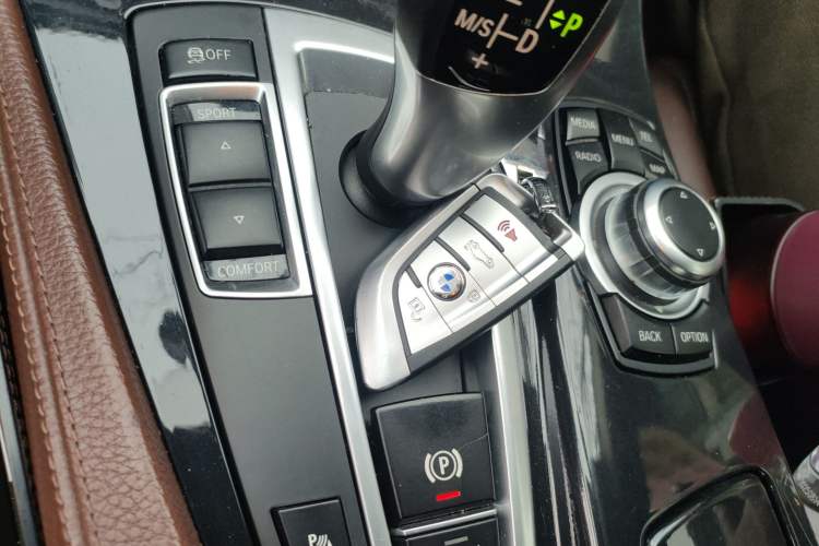 Used BMW 5 Series 2014 520Li Elegant Model