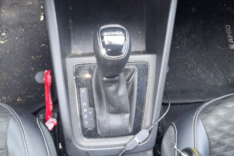 Used Skoda Kamiq 2018 1.5L Automatic Comfort Edition China VI Standard Gear Lever