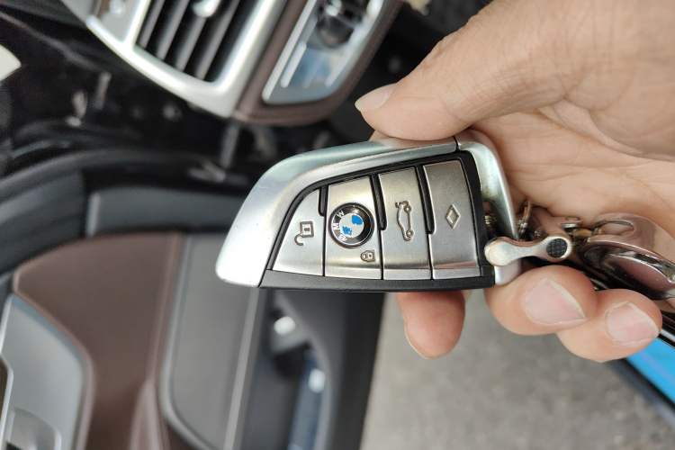 Used BMW 7 Series 2016 730Li Leading Model
