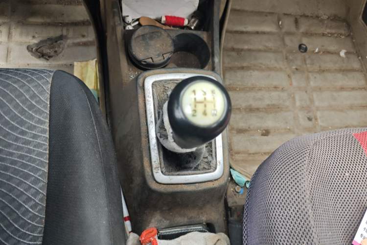 Used CHANGAN OSHAN Olisway 2013 1.2L Manual Elite Model Gear Lever