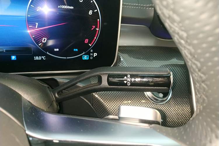 Used Mercedes-Benz C-Class 2023 Second Facelift C 260 L Starry Night Sports Edition Gear Lever