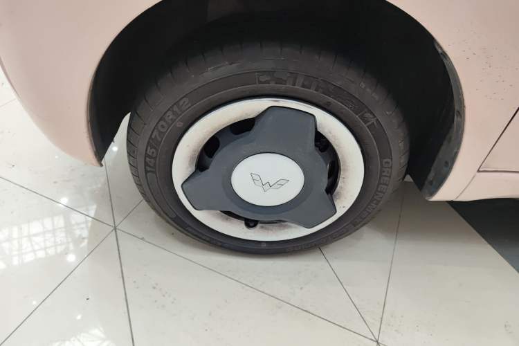 Used Wuling Hongguang MINIEV 2024 3rd Generation 215km Youth Edition Left Front Wheel Hub