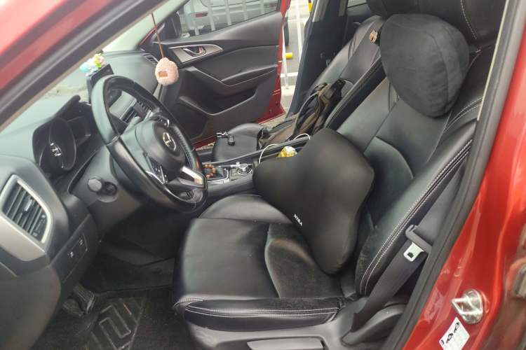 Used Mazda 3 Axela 2017 Sedan 1.5L Automatic Luxury Model Emission Standard China V
