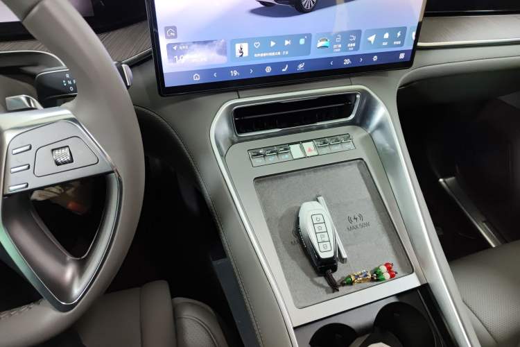 Used Denza N9 2025 Prestige Version