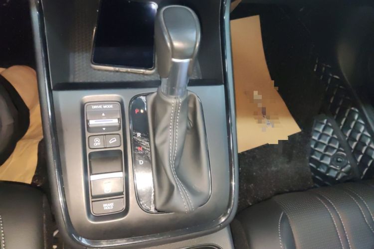 Used Honda Breeze 2023 240TURBO Two-Wheel-Drive Luxury Edition 5 Seats Gear Lever