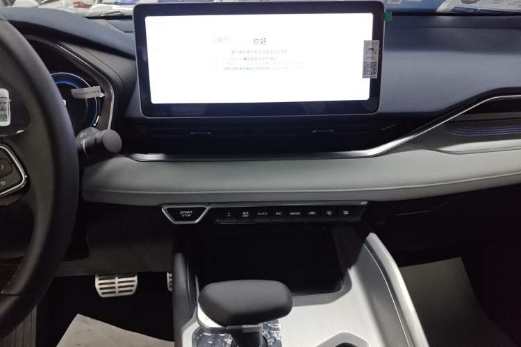 Used Geely Auto Preface 2023 2.0TD Prestige Version Audio And AC Panel