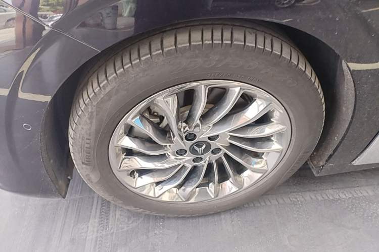 Used VOYAH Dream 2024 PHEV Ultra-Long Range Flagship Edition