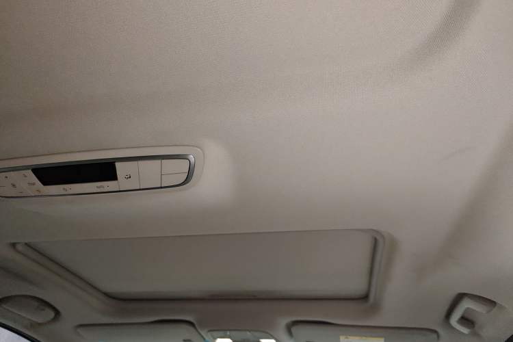 Used Buick GL8 2017 ES 28T Comfort Model China V Standard
