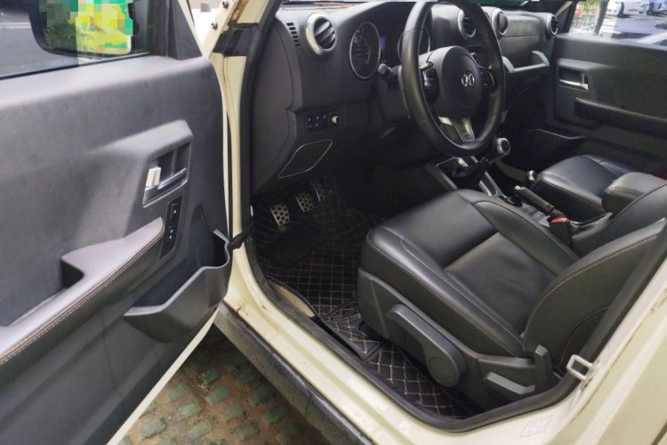 Used BAIC Off-Road BJ40 2016 40L 2.0T Manual All-Wheel Drive Prestige Edition