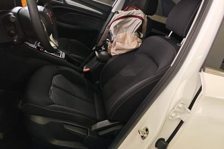 Used Roewe RX3 2020 1.6L CVT 4G Connected Ultra-Fun Elite Edition