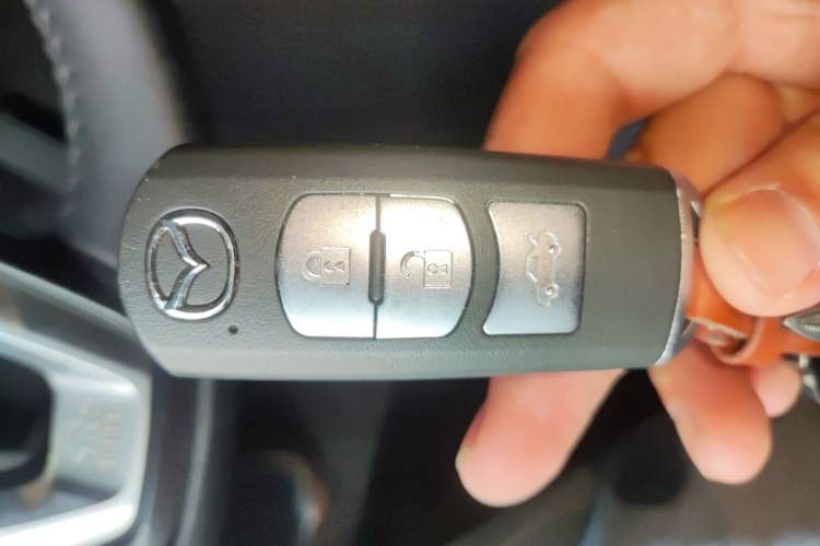 Used Mazda Atenza 2018 2.0L Blue Sky Luxury Edition China V Standard Interior 1