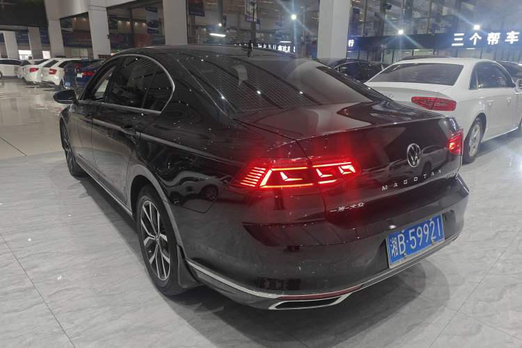 Used Volkswagen Magotan 2020 330TSI DSG Leading Model
