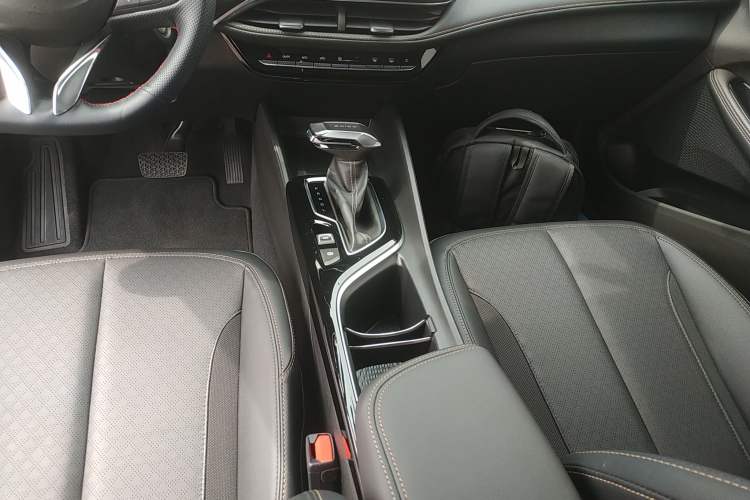 Used Buick Verano 2023 Pro Enjoyment Edition Gear Lever