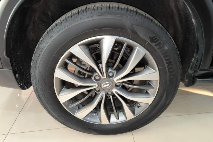 Used GAC Trumpchi GS8 2019 390T Two-Wheel Drive Luxury Smart Connectivity Version (7 Seats) Right Rear Wheel Hub