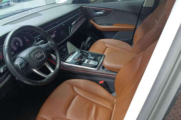 Used Audi Q8 2019 45 TFSI Prestige Dynamic Edition Left Front Seat