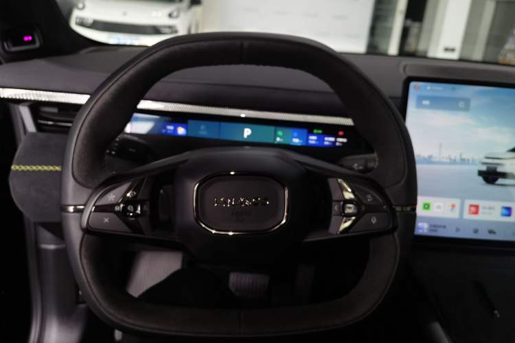 Used Lynk & Co Lynk & Co 10 EM-P 2025 Model 240 Four-Wheel Drive Ultra