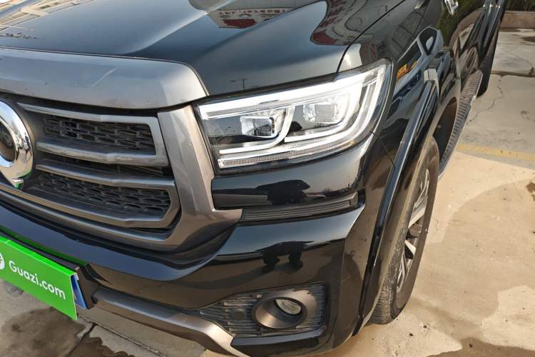 Used Great Wall Poer 2023 2.0T Passenger Version Automatic Diesel Two-Wheel Drive Comfort Trim – GW4D20M
