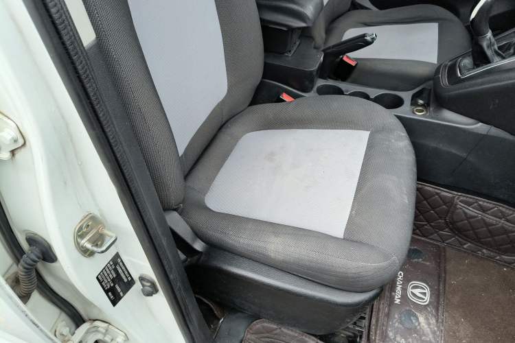 Used CHANGAN KAICHENG Ruixing S50 2018 S50V 1.5L Logistics Version 7 Seats China V Standard Right Front Seat