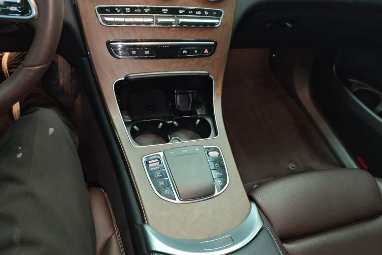 Used Mercedes-Benz GLC 2022 GLC 300 L 4MATIC Dynamic Edition Prestige Model Gear Lever