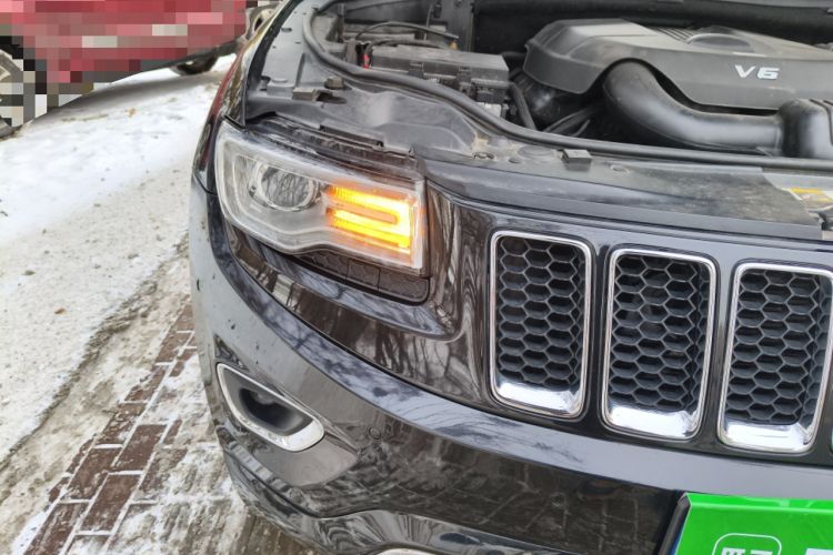 Used Jeep Grand Cherokee 2015 3.6L Luxury Navigation Edition
