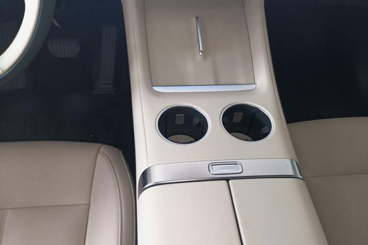 Used Xiaomi Auto YU7 2025 Ultra-Long Range Rear-Wheel Drive Version
