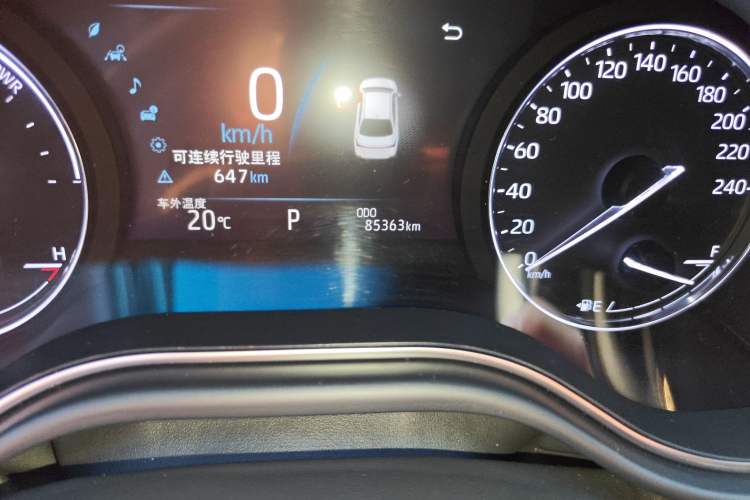 Used Toyota Avalon 2019 Dual-Engine 2.5L Limited Flagship Edition China VI Standard
