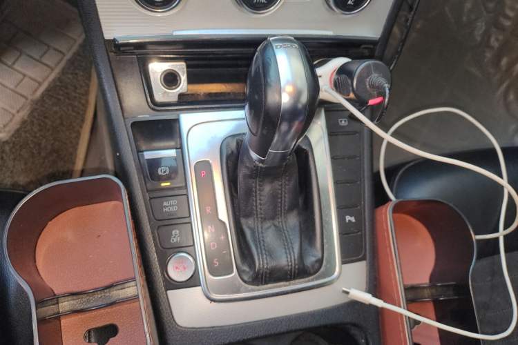 Used Volkswagen Magotan 2012 1.8TSI Prestige Model Gear Lever