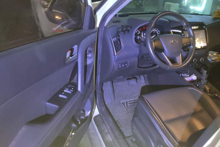 Used Hyundai ix25 2015 1.6L Automatic Two-Wheel Drive Smart GLS Trim