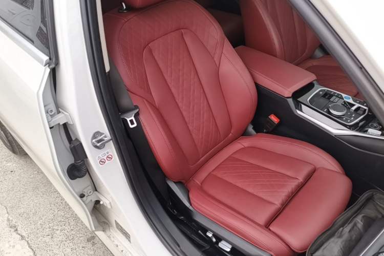 Used BMW i3 2022 eDrive 35 L Right Front Seat