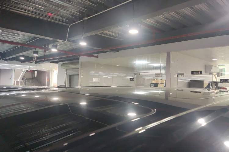 Used Denza D9 2024 DM-i 1050 Luxury Model Roof