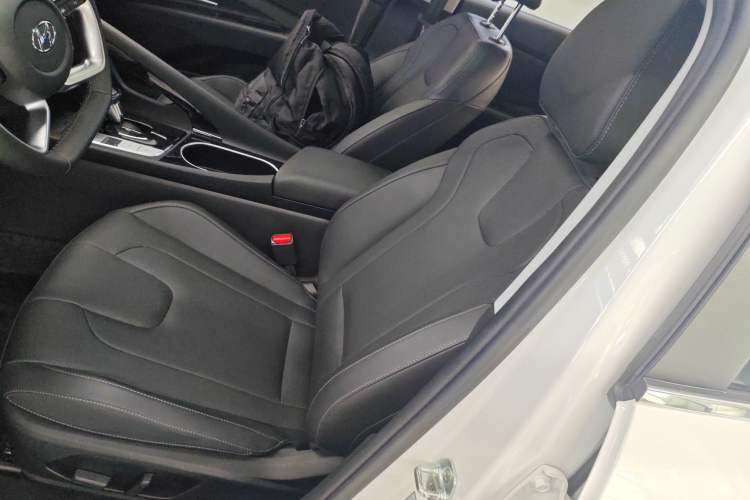 Used Hyundai Elantra 2021 1.5L CVT LUX Prestige Edition