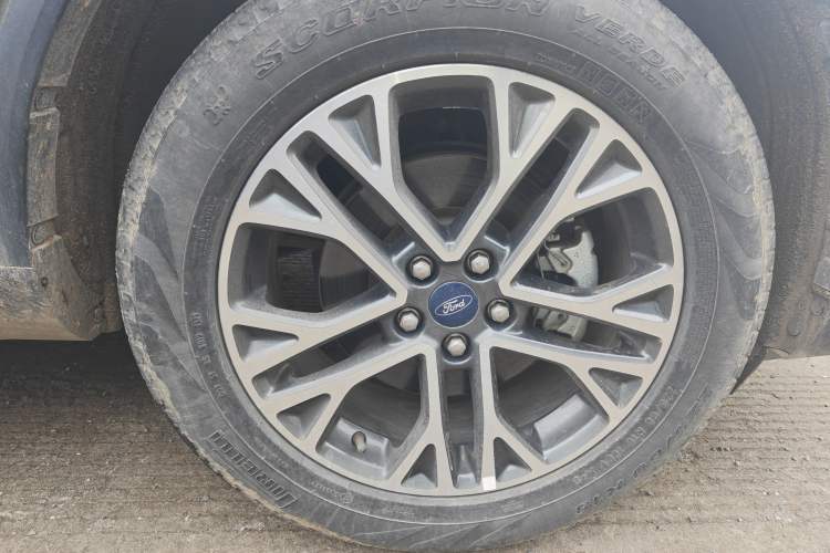 Used Ford Escape 2020 EcoBoost 245 Two-Wheel-Drive Titanium Edition