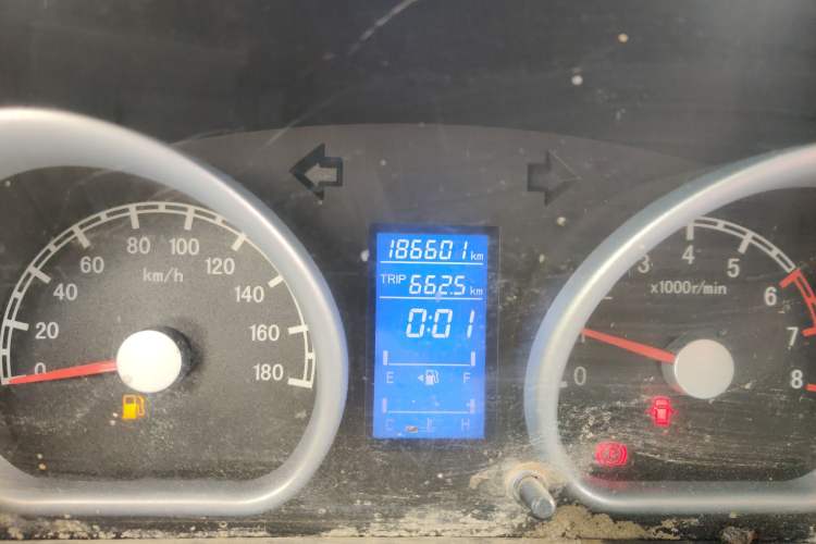 Used Nlmmotor Qiteng M70 2014 1.2L Entry-Level LJ469Q-AE2 Odometer Close Up