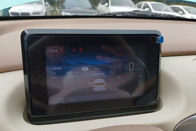 Used Wuling Hongguang MINIEV 2025 Four-Door Version Advanced Edition Instrument Cluster