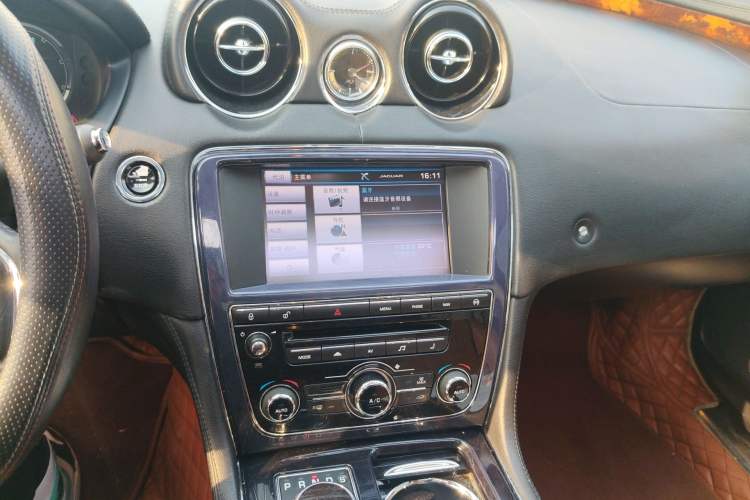 Used Jaguar XJ 2013 XJL 3.0 SC Panoramic Business Edition